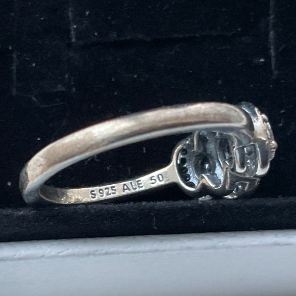 Pandora three stones crown ring - Picture 5 of 5